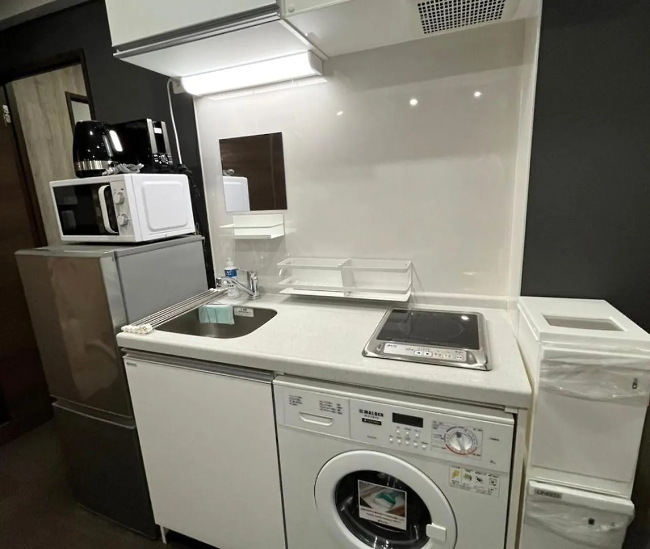 Urban Stay Shinjuku East - Vacation Stay 97922 Tokio 0*,  Japón